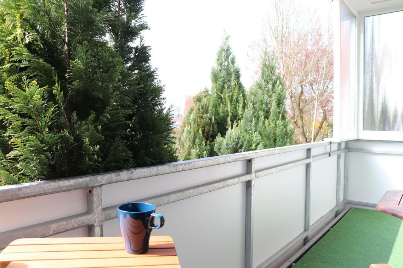 Ferienwohnung Wippsteert - 5 Sterne - Mit Balkon Und Pkw Stellplatz エムデン エクステリア 写真