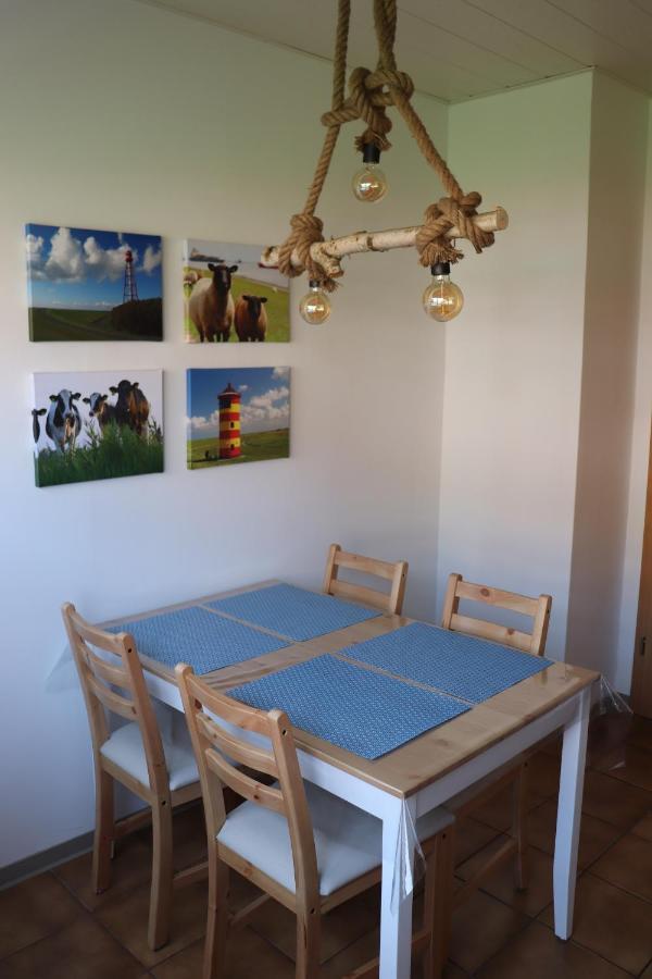 Ferienwohnung Wippsteert - 5 Sterne - Mit Balkon Und Pkw Stellplatz エムデン エクステリア 写真