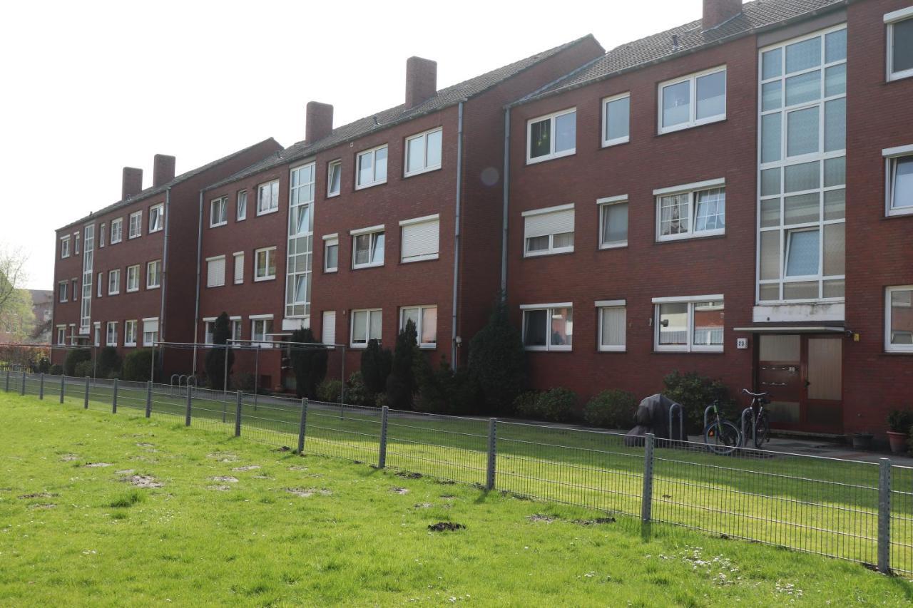 Ferienwohnung Wippsteert - 5 Sterne - Mit Balkon Und Pkw Stellplatz エムデン エクステリア 写真